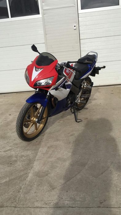Honda cbr125 (yzf,ktm rc/duke,aprilia rs, A1)