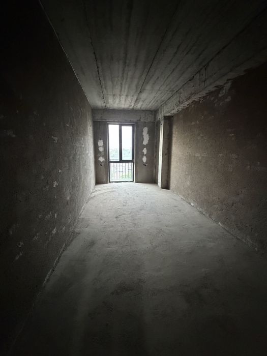 Qarshidan 3 xonalik 90kv.mlik novostroyka sotiladi