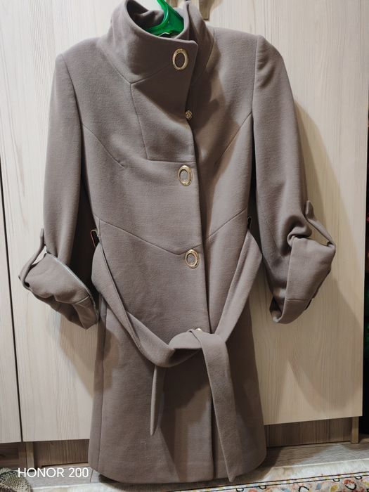 Продам пальто жен.