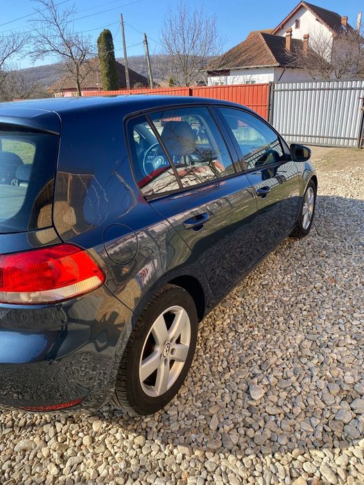 Vând Volskwagen golf VI