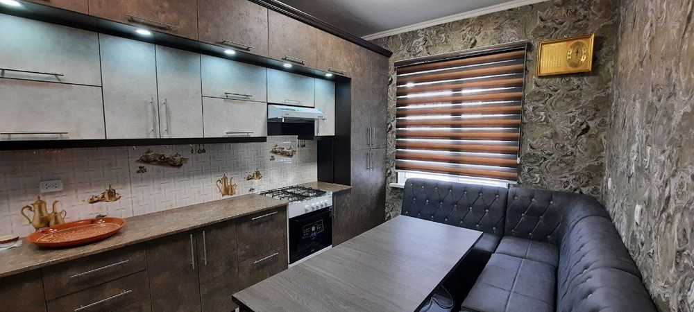 Nurafshon shahar yangiobod 15/17 kv sotiladi