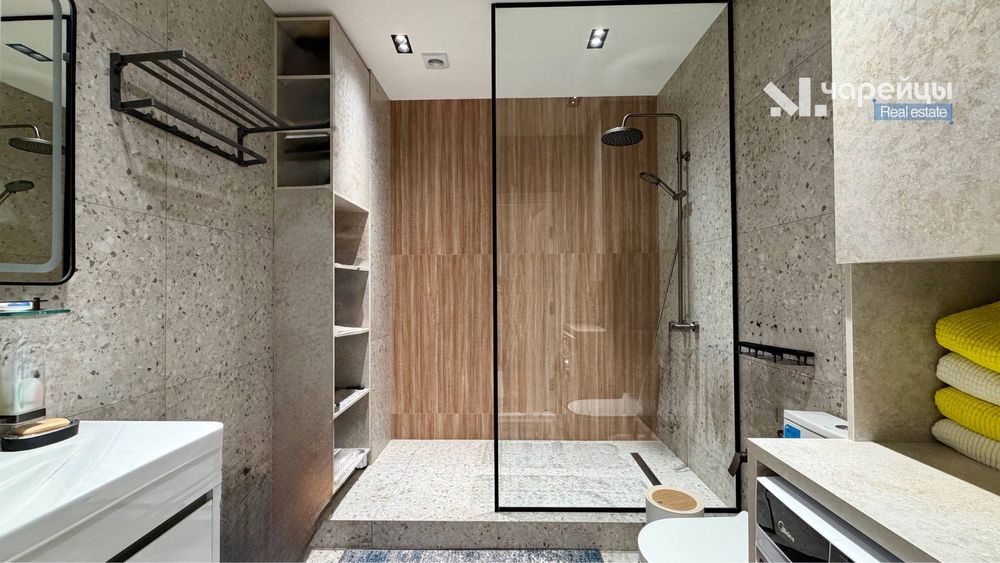 3-комнатная квартира с ремонтом в новостройке у метро Новза