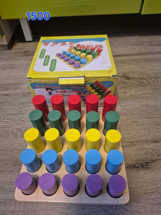 Развивающие игрушки продам