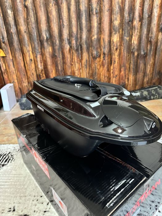 Лодка за захранка BOATMAN ACTOR PLUS