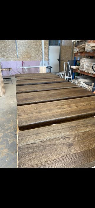 Trepte din lemn masiv de stejar