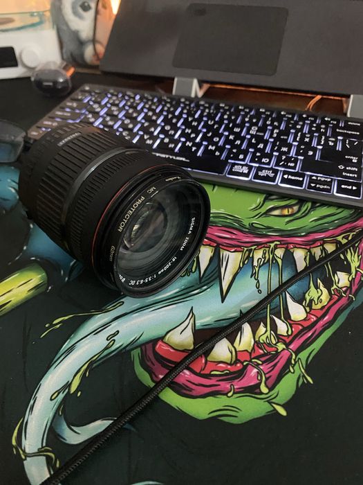 Объектив Sigma 18-200 Canon EF