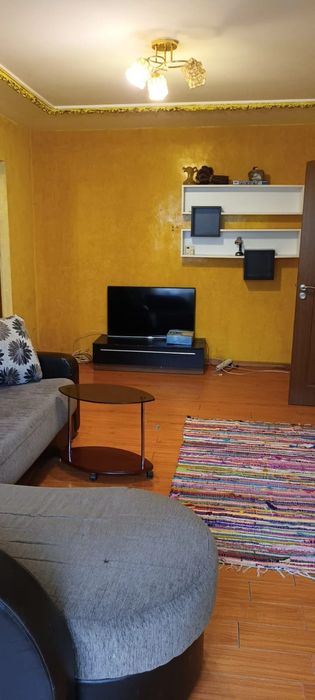 Apartament cu 2 camere Cameliei, centrala proprie