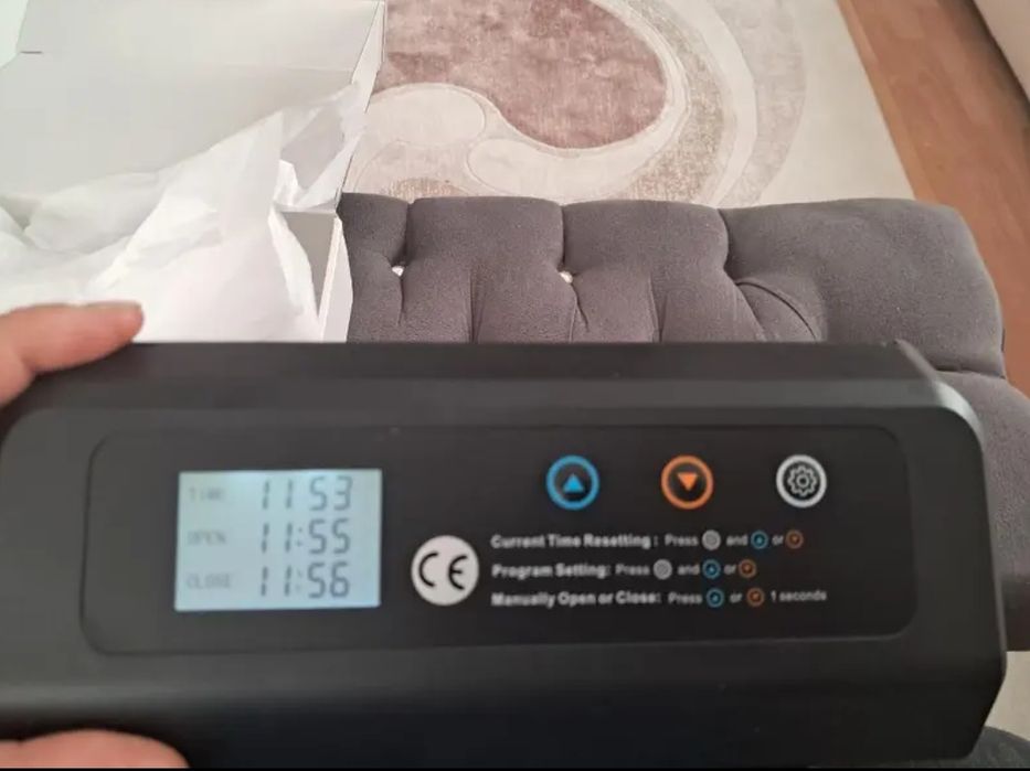 Ușița Automata Coteț Găini cu programare