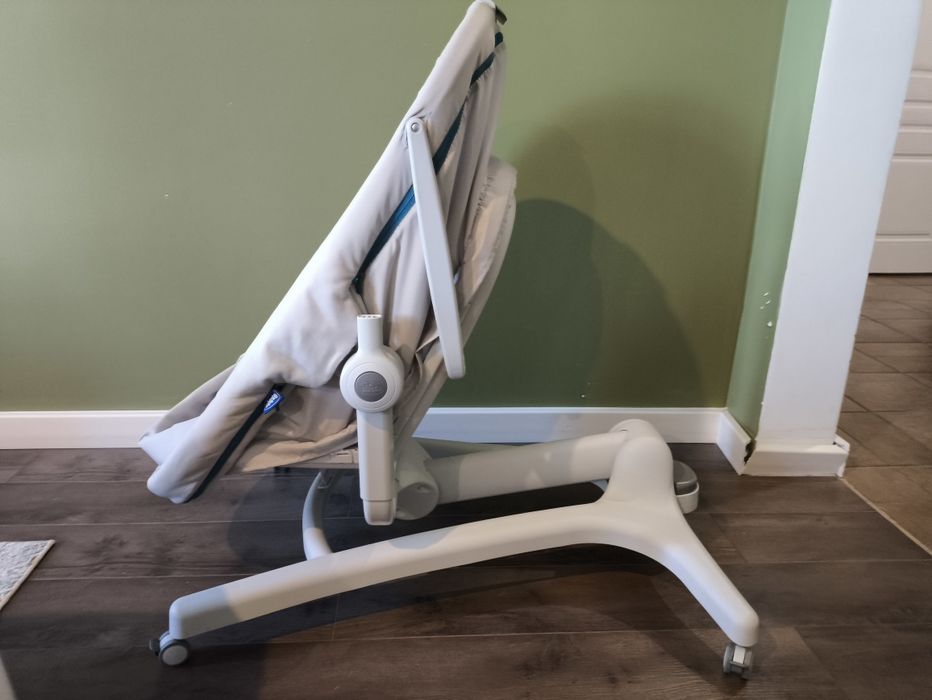 Продам люльку-стульчик Chicco, оригинал