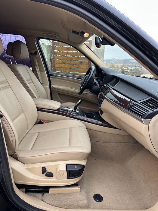 Bmw x5 e70 //3.0-235 cp //4x4// an 2010 // xdrive