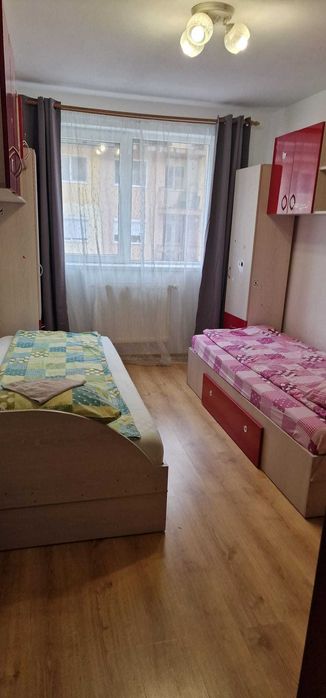 Apartament 3 camere dec. mobilat, utilat 2008 et 2 Sibiu