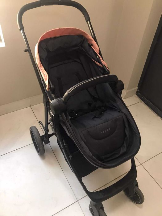 Детская коляска с рождения