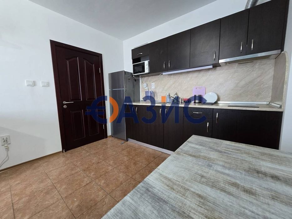 Продава се Двустаен апартамент в к.к. Слънчев бряг - 71 кв.м за 571 €/кв.м - Снимка #14