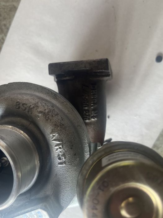 Продавам турбокомпресор перкинс Д5800