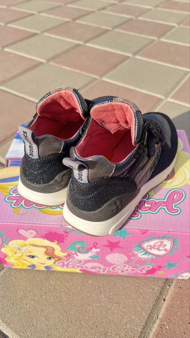 Продам ботинки Biomecanics 29 р