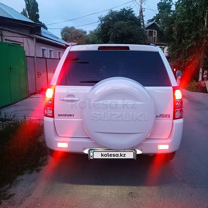 Продам  Suzuki Grand Vitara 2010