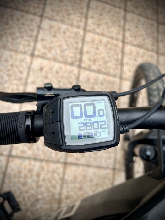 Bicicleta electrica CUBE