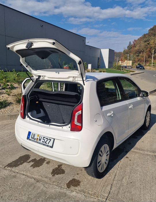 Volkswagen Up 2016 benzină, 3.700 € — imagine 12