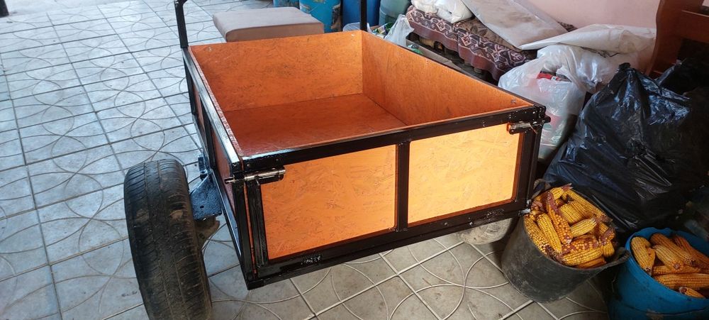 Fac la comanda remorci motocultor sau atv