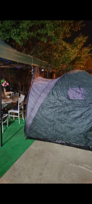 Se vinde : pavilion..cort si portbagaj auto
Pavilion închis  + cort cu