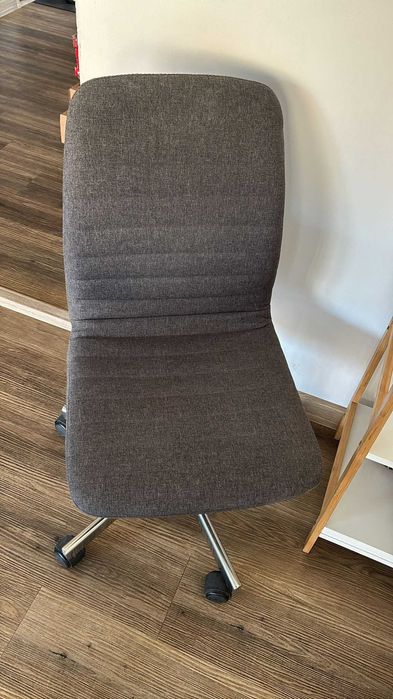 Scaun birou ABILDHOLT gri/crom Material textil 43x84x56 cm Stare buna