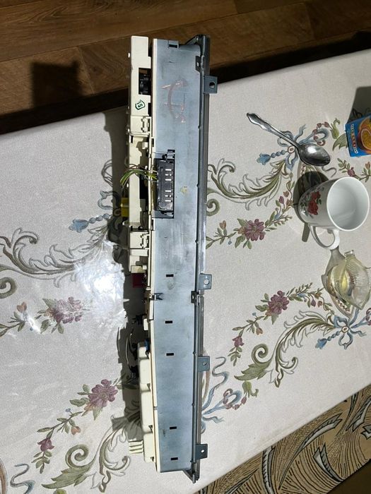 Щиток приборов ауди с4