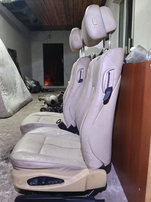 Продам сидения бмв 650