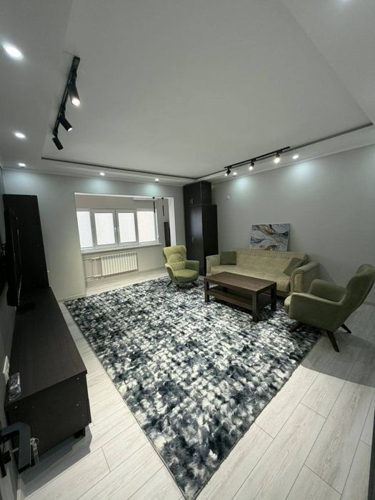 Срочно  Продаётся  Чехова  2/9/9 евро ремонт с мебелью техникой !