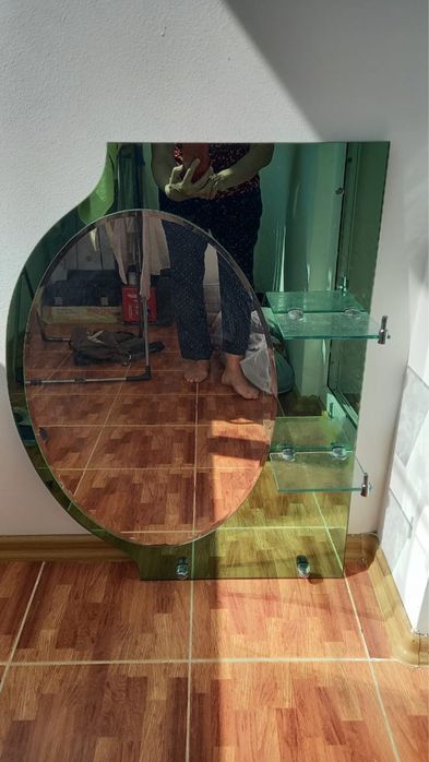 Продам зеркало подвесное