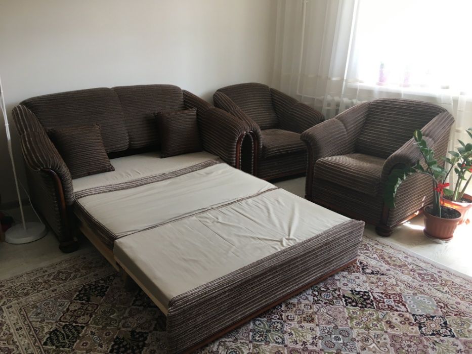 Продаю диван + 2кресла
