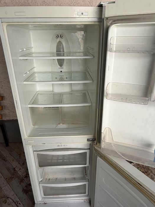 Продам холодильник LG