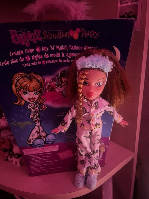 Меган Slumber Party bratz