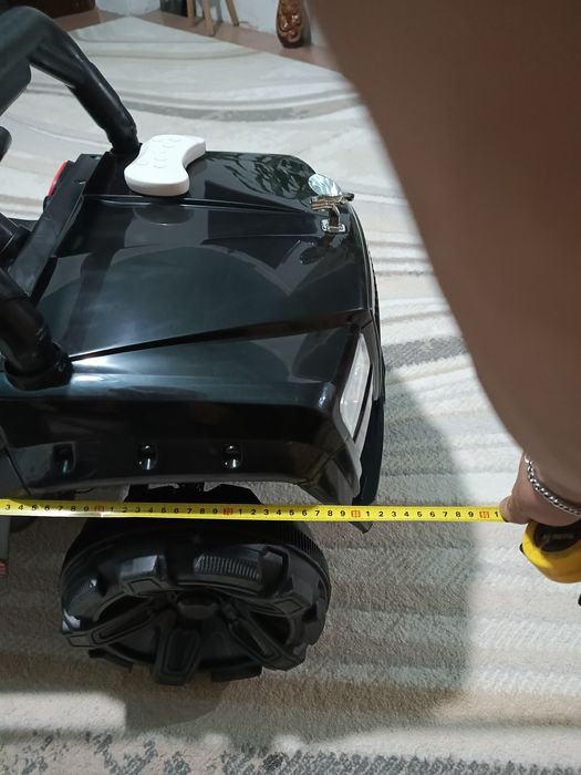 Машинка электрическая.