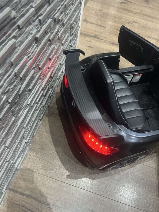 Детска акумулаторна кола Mercedes AMG – КАТО НОВА (карана само веднъж у дома)