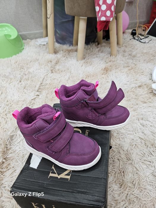 Новые детские ботинки 26р