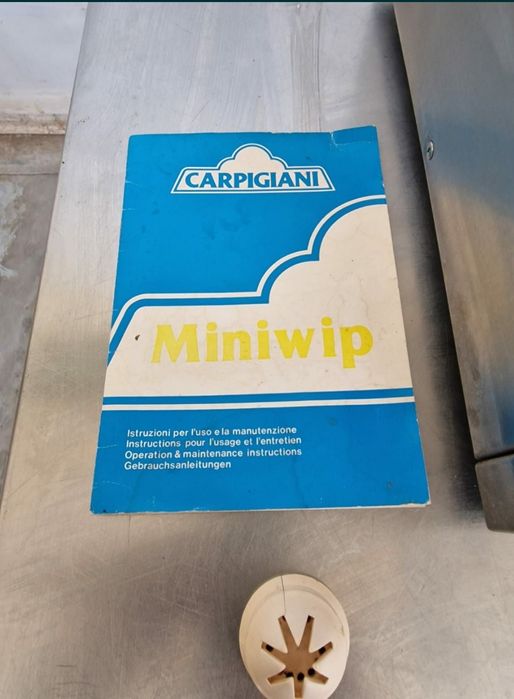 Италианска машина за разбиване на сметана Carpigiani