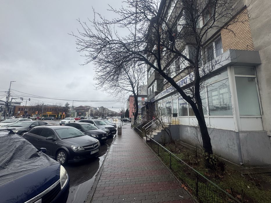 Inchiriez spatiu comercial 65mp Slatina zona Zahana