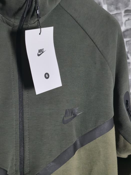 Nike Tech Fleece мъжки екип ЛИКВИДАЦИЯ