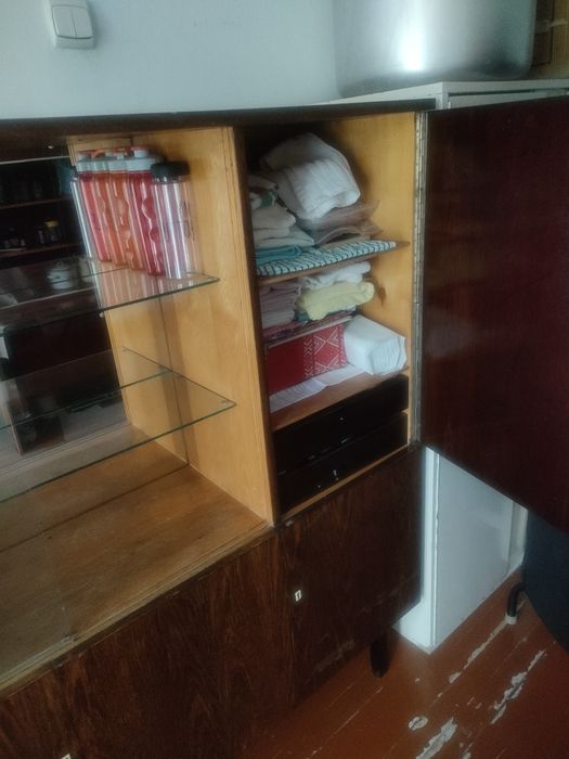 Продаю Сервант Советский