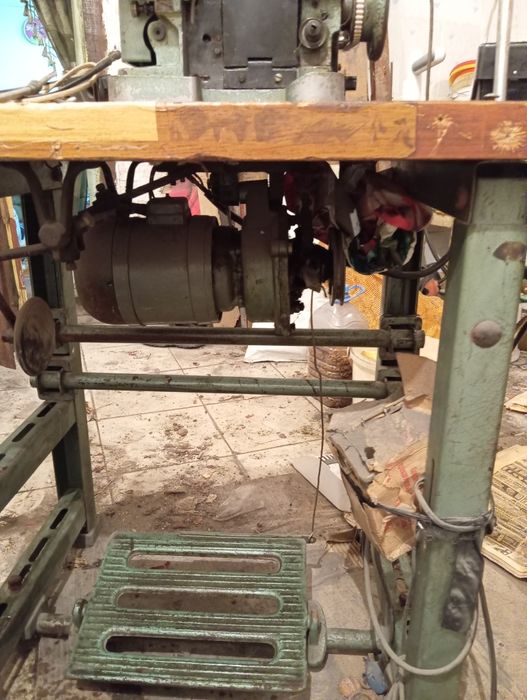 Оверок советский вместе со столом