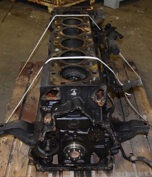 Vand Bloc motor gol camion MAN D2066 D2676 - Piese/Dezmembrari MAN