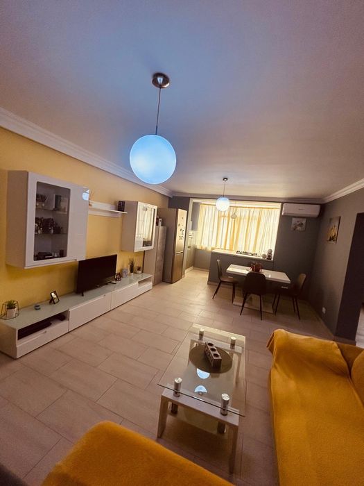 Proprietar inchiriez apartament