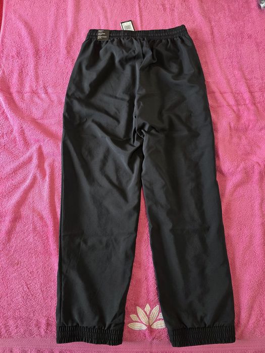Pantaloni trening Adidas noi .