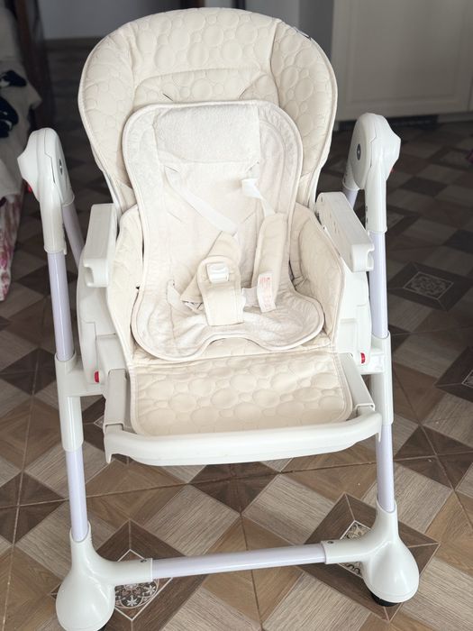 Scaun de masa Winderkid Swing 2 in 1 cu leagan Bej