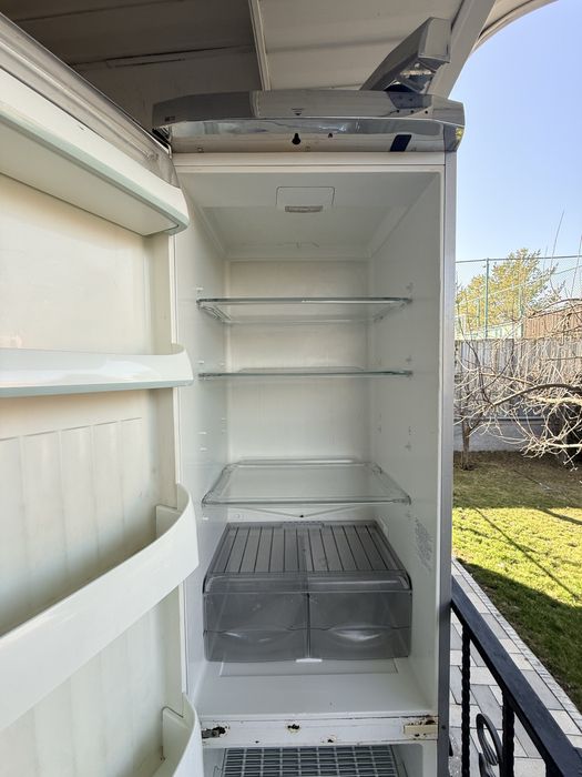 Продам холодильник