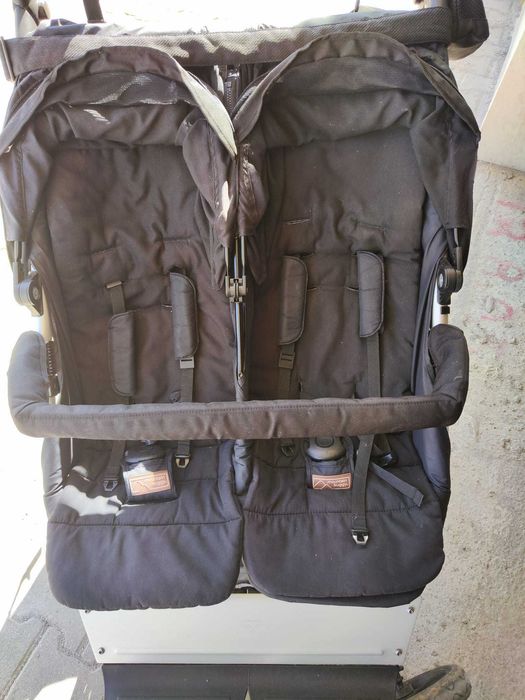 Mountain Buggy Duet детска количка