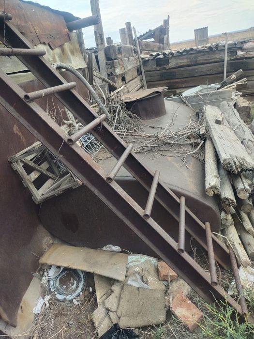 Продам цистерну 1.5тонник