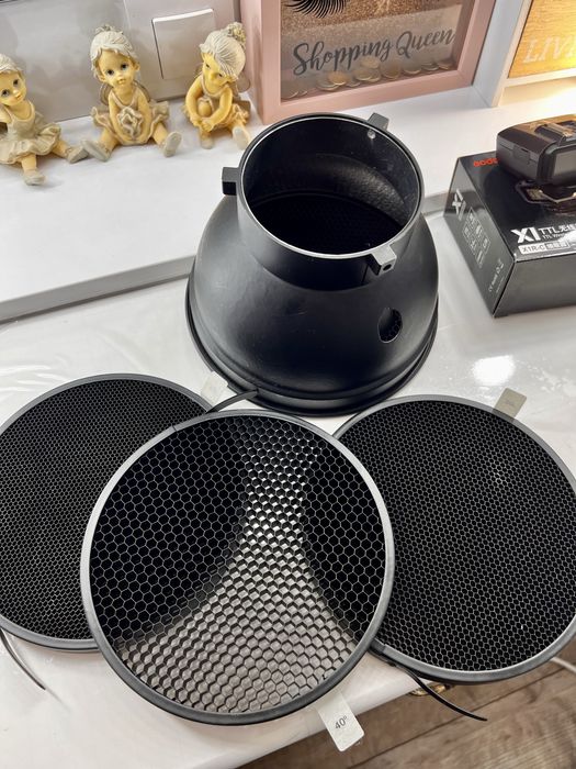 Стандартен фото рефлектор 18 см с пчелни пити