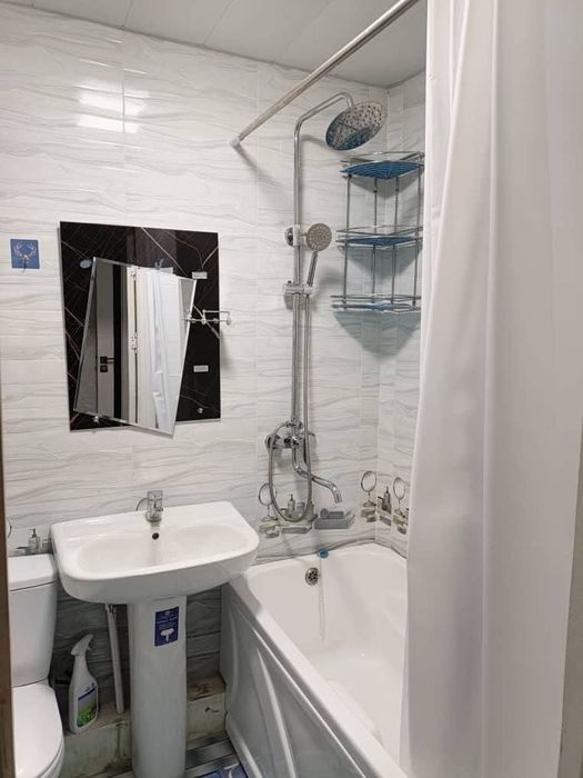 Срочно сдается 2х комнатная квартира люкс гагарина 350$