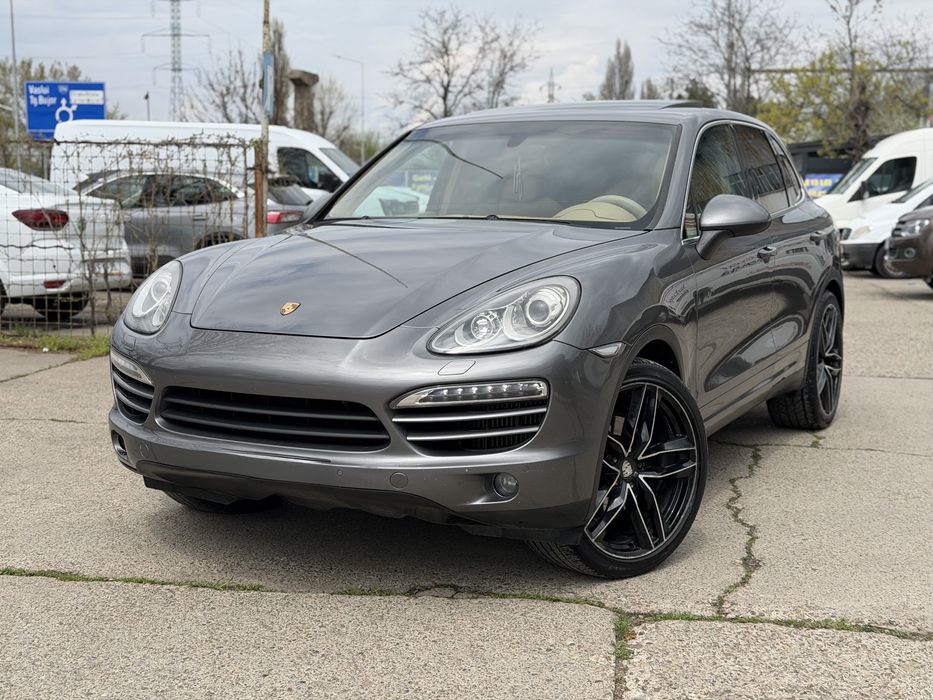 Porsche Cayenne 3.0D 245CP/Pano/Bose/Camera/Keyless/